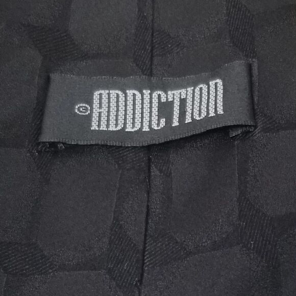 Addiction Mens Designer Black Silk Necktie Sexy - Picture 5 of 7